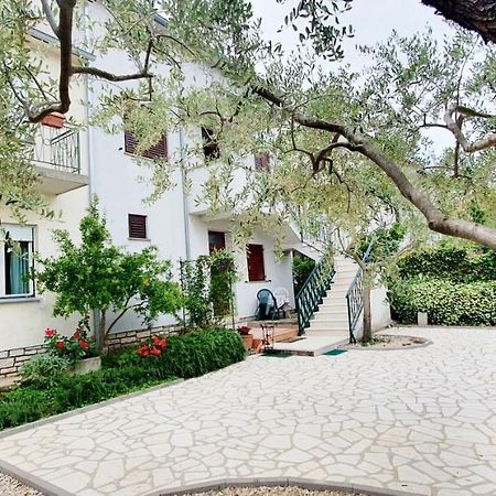 Cecillia Mare Apartments Rovinj Luaran gambar