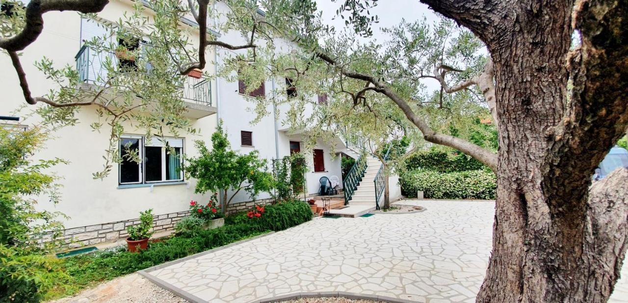 Cecillia Mare Apartments Rovinj Luaran gambar